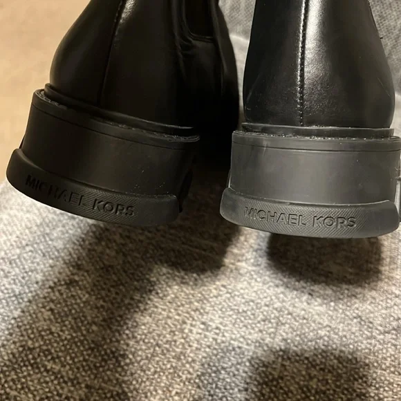 NWOT MICHAEL MICHAEL KORS Ridley Leather Ankle Boot - Picture 11 of 13